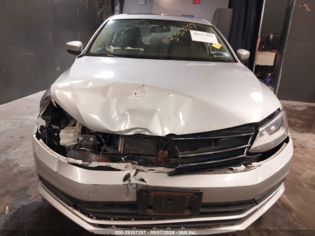 3VWLA7AJ8FM233220 Volkswagen Jetta 2.0l Tdi Se