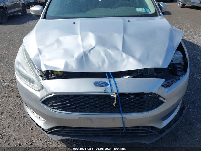 Ford FOCUS SE 2016 1FADP3K26GL345237 Image 6