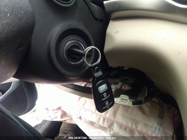 Hyundai ELANTRA SE 2020 5NPD74LF7LH592265 Image 11