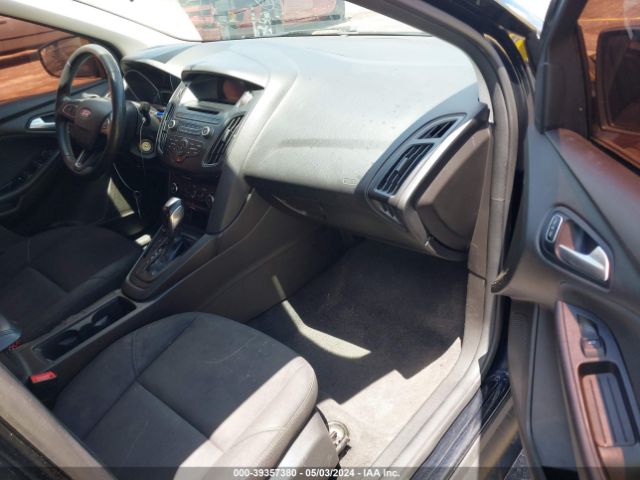 1FADP3F23GL244327 Ford FOCUS SE