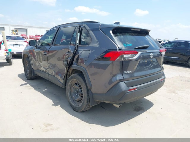 Toyota RAV4 LE 2019 JTMH1RFV6KJ006342 Image 3