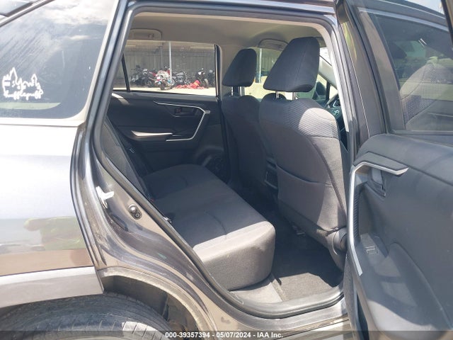 Toyota RAV4 LE 2019 JTMH1RFV6KJ006342 Image 8