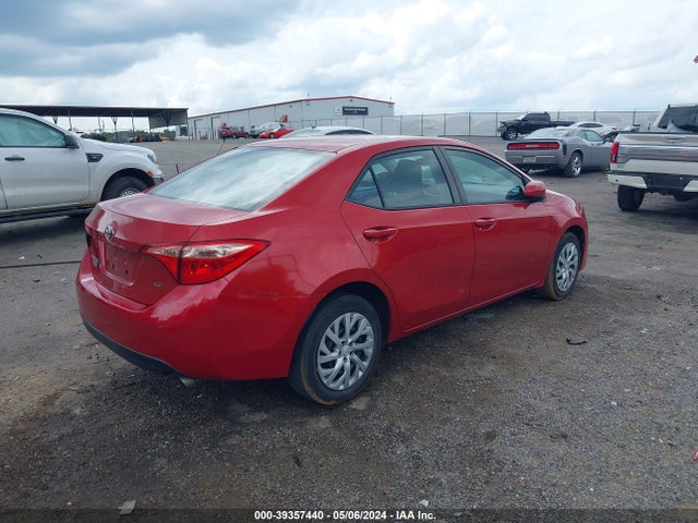 Toyota COROLLA LE 2019 5YFBURHE1KP915742 Image 4