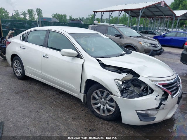 Nissan Altima 2.5 S 2015 1N4AL3AP0FC177749 Image 1