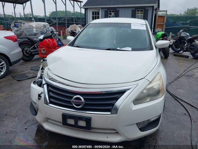 Nissan Altima 2.5 S 2015 1N4AL3AP0FC177749 Image 12