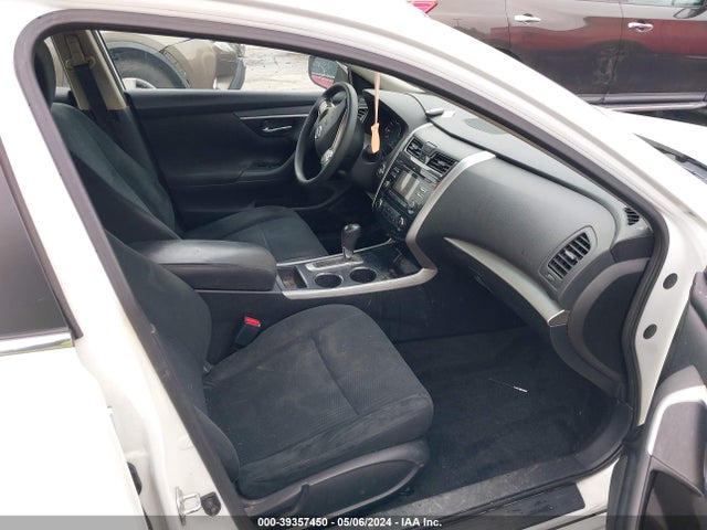 Nissan Altima 2.5 S 2015 1N4AL3AP0FC177749 Image 5