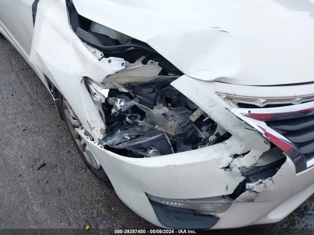 Nissan Altima 2.5 S 2015 1N4AL3AP0FC177749 Image 6