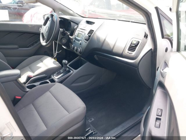 3KPFK4A79HE014053 KIA FORTE LX