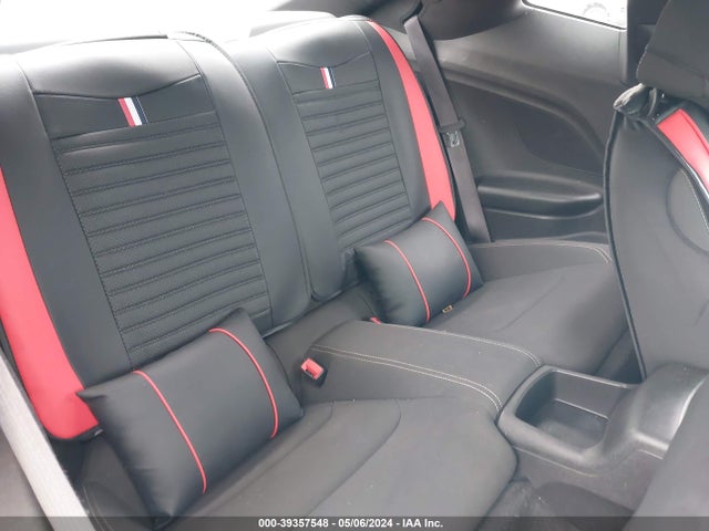 Chevrolet Camaro 1lt 2017 1G1FB1RS4H0104882 Image 8