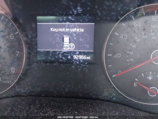 KNALC4J18H5061661 KIA Cadenza Premium