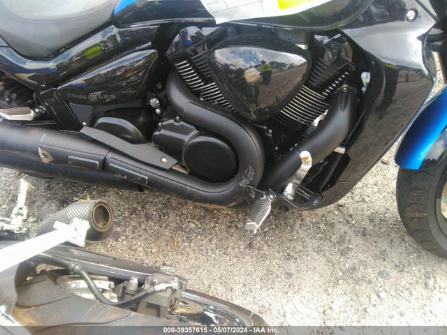 2022 SUZUKI VZR1800 JS1VY53AXN7100132 Photo 7