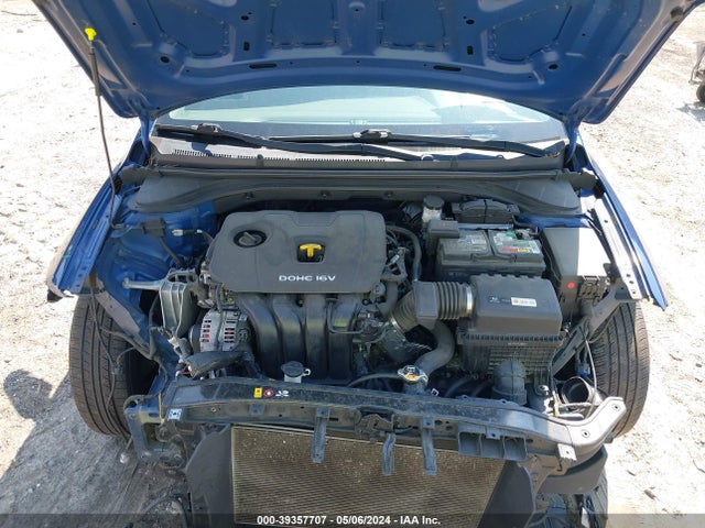 Hyundai ELANTRA SE 2018 5NPD74LF2JH317450 Image 10