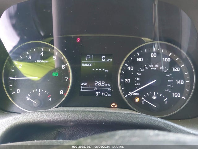 Hyundai ELANTRA SE 2018 5NPD74LF2JH317450 Image 7