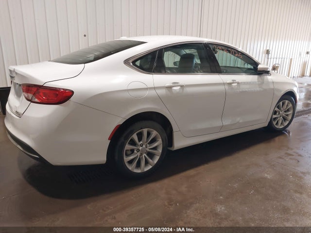 Chrysler 200 C 2015 1C3CCCCB2FN746324 Image 4
