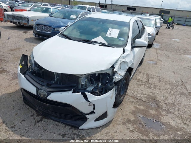 Toyota COROLLA LE 2019 5YFBURHE1KP899669 Image 2
