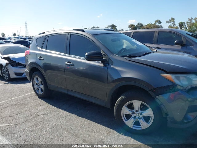 Toyota RAV4 LE 2014 JTMZFREV8EJ002630 Image 13