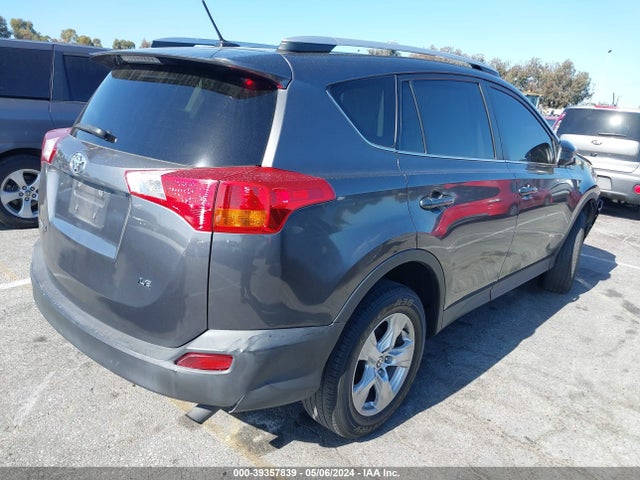 Toyota RAV4 LE 2014 JTMZFREV8EJ002630 Image 4