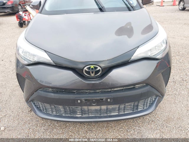 Toyota C-HR LE 2021 JTNKHMBX8M1096331 Image 6