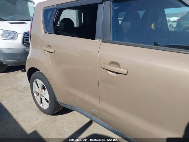 KIA Soul 2016 KNDJN2A22G7293161 Image 6