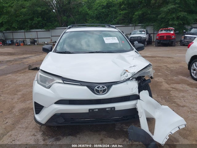 Toyota RAV4 LE 2016 JTMZFREV4GJ094404 Image 12