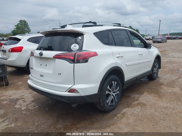 Toyota RAV4 LE 2016 JTMZFREV4GJ094404 Image 4