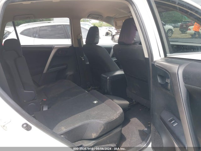 Toyota RAV4 LE 2016 JTMZFREV4GJ094404 Image 8