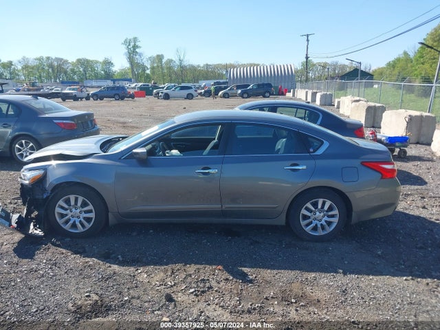 Nissan Altima 2.5 S 2016 1N4AL3APXGC131282 Image 14