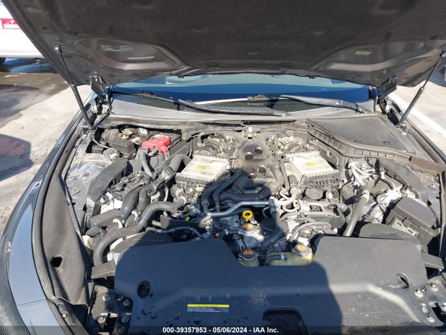 JN1FV7AP5JM640055 Infiniti Q50 3.0t Red Sport 400
