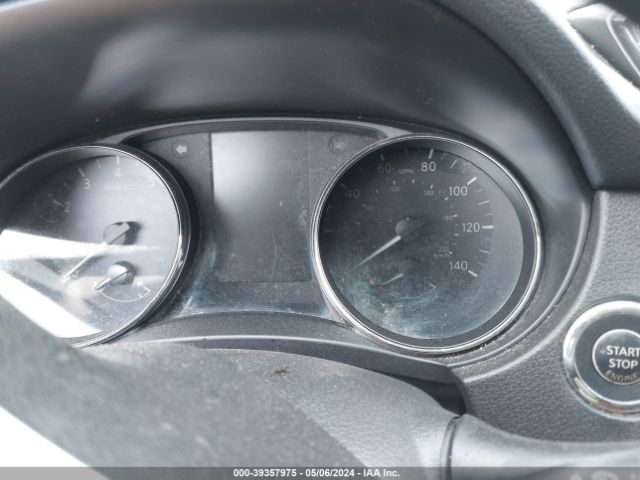 JN8AT2MT5JW488280 Nissan Rogue Sl