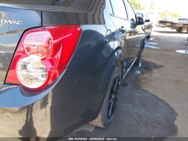Chevrolet Sonic Ls Auto 2014 1G1JA5SH5E4222561 Image 16