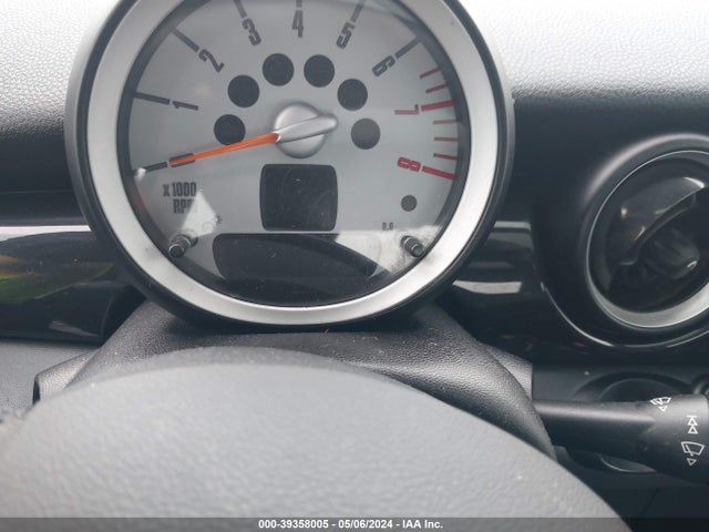 2007 MINI COOPER WMWMF33567TU63582 Photo 6