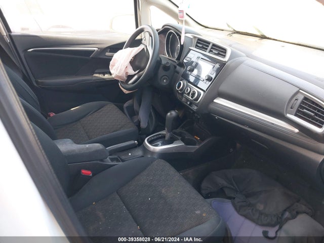 Honda FIT LX 2016 JHMGK5H50GX040987 Image 5
