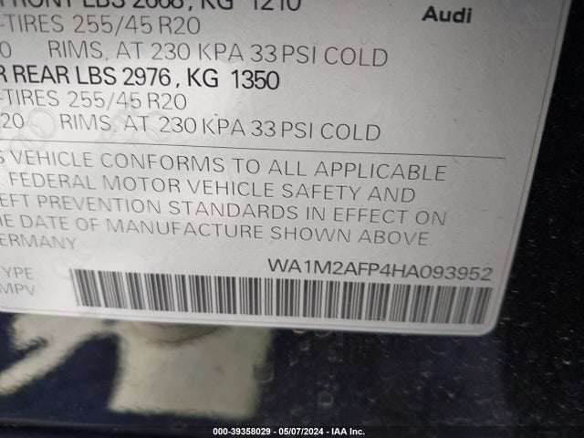 Audi Q5 2.0t Premium 2017 WA1M2AFP4HA093952 Image 9