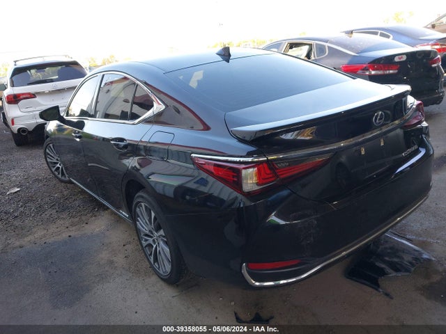58AD21B11LU008472 Lexus ES 300H