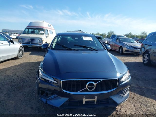 7JR102FKXLG043346 Volvo S60 T5 Momentum