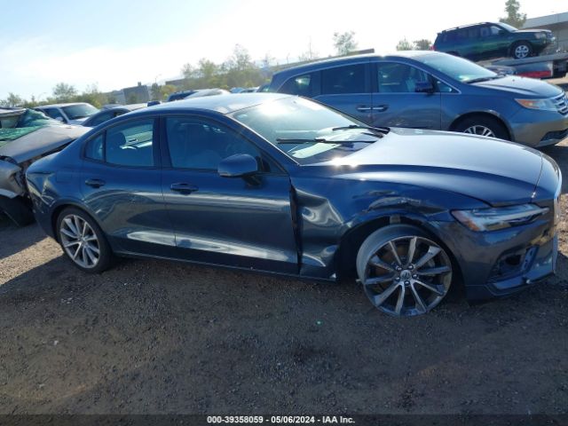 7JR102FKXLG043346 Volvo S60 T5 Momentum