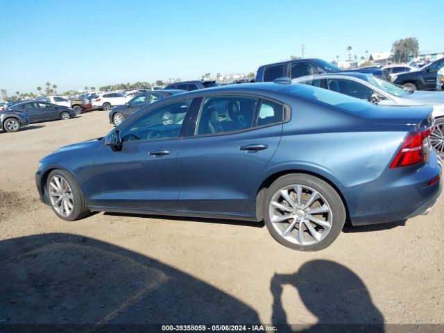7JR102FKXLG043346 Volvo S60 T5 Momentum
