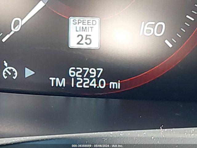 7JR102FKXLG043346 Volvo S60 T5 Momentum