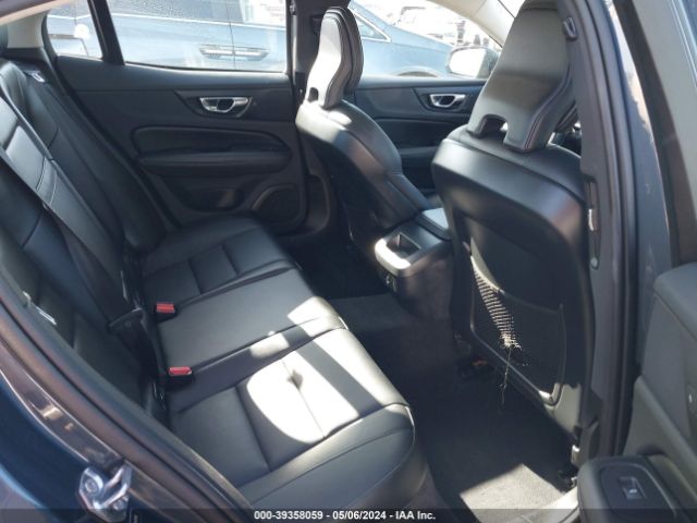7JR102FKXLG043346 Volvo S60 T5 Momentum