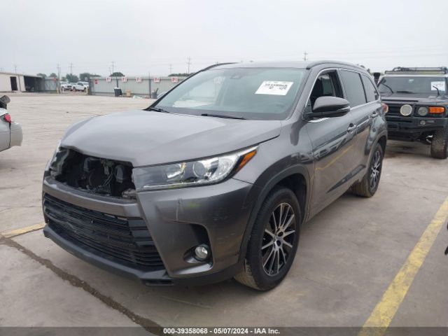 5TDKZRFH8HS521069 Toyota Highlander Se
