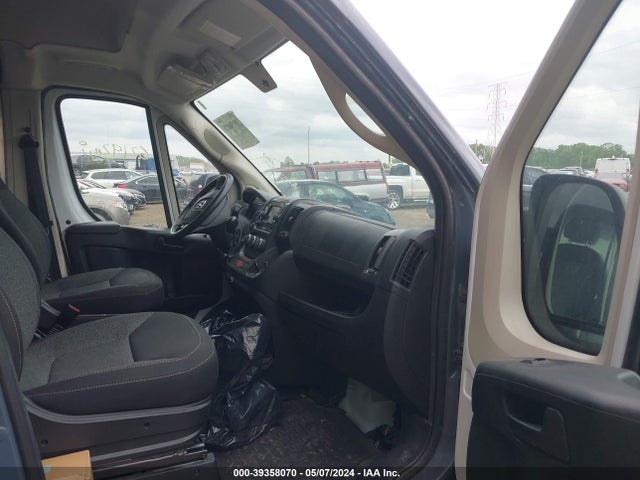 3C6TRVDG5JE161418 RAM Promaster 2500 High Roof 159 Wb