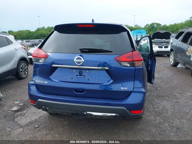 Nissan ROGUE SV 2018 5N1AT2MT2JC726420 Image 15