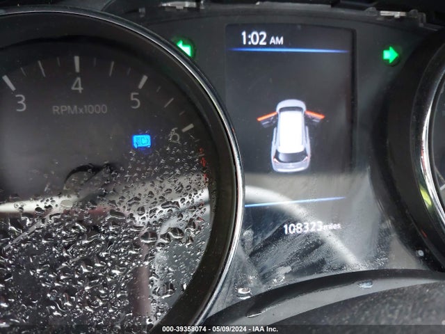 Nissan ROGUE SV 2018 5N1AT2MT2JC726420 Image 7
