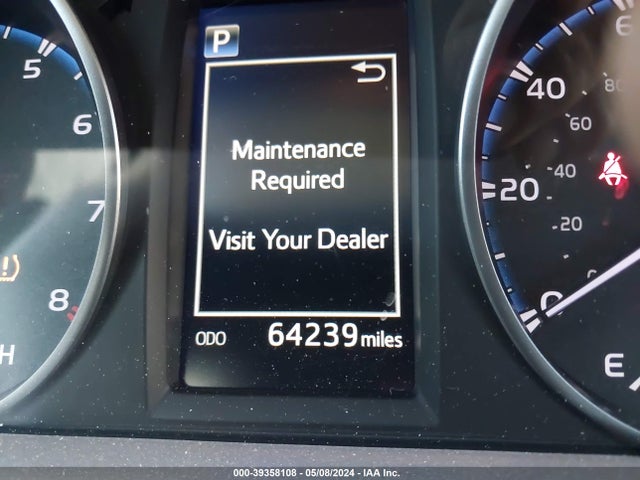Toyota RAV4 LE 2018 JTMBFREVXJJ213937 Image 15