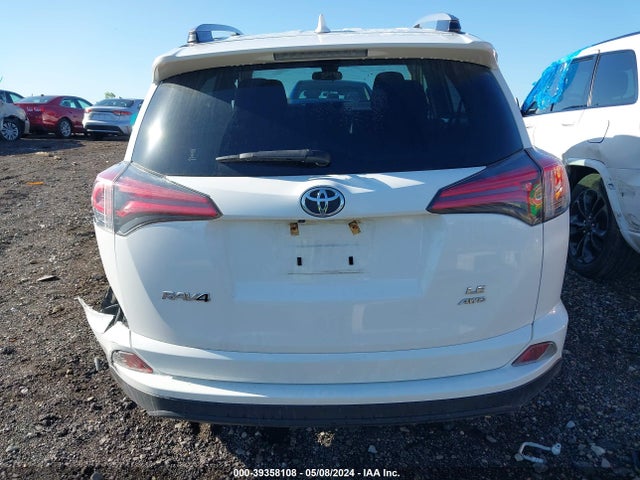 Toyota RAV4 LE 2018 JTMBFREVXJJ213937 Image 16