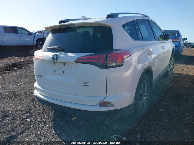 Toyota RAV4 LE 2018 JTMBFREVXJJ213937 Image 4