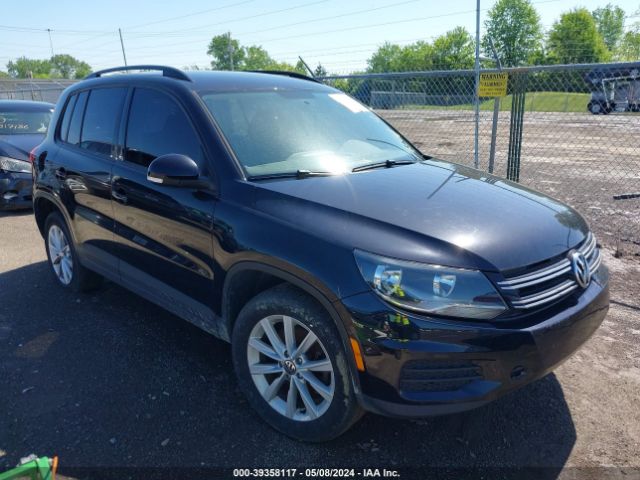 Auction sale of the 2017 Volkswagen Tiguan, vin: WVGBV7AX3HK047663, lot number: 39358117