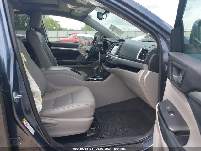 Toyota Highlander Xle V6 2015 5TDKKRFH5FS063914 Image 5