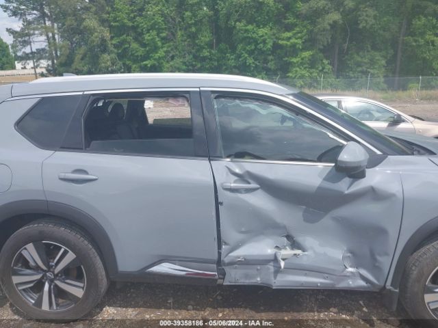 5N1BT3CA1NC693846 Nissan Rogue Sl Fwd