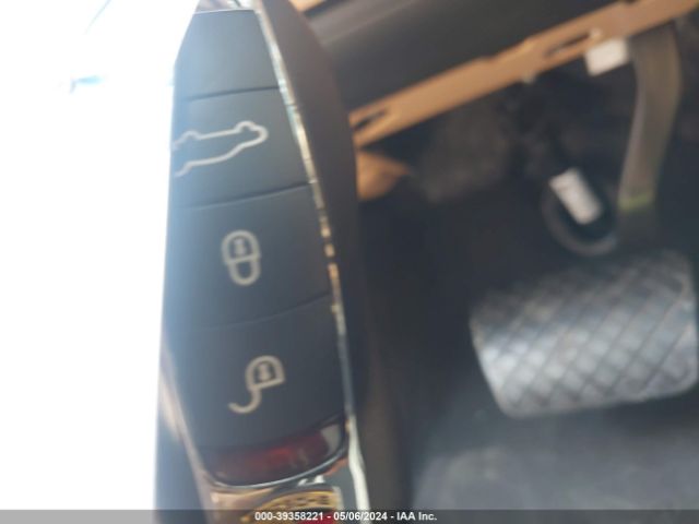 WP1AA2A54JLB19109 Porsche Macan Sport Edition